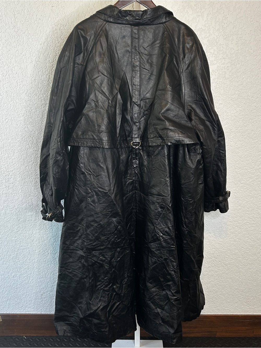 107. Venezia Black Leather Trench Coat for Women - Picture 3 of 14